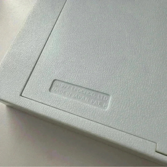 Vtg  1978 Epoch Book Game Series Magnetic Chinese Checkers Set Made In Japan - Picture 6 of 7